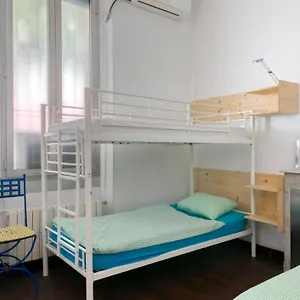  Hostal Glamorgan